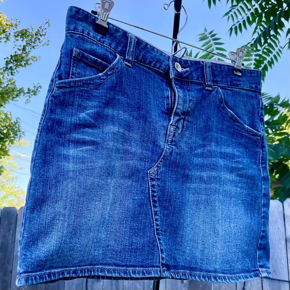 Uniqlo denim mini-skirt in size 8.